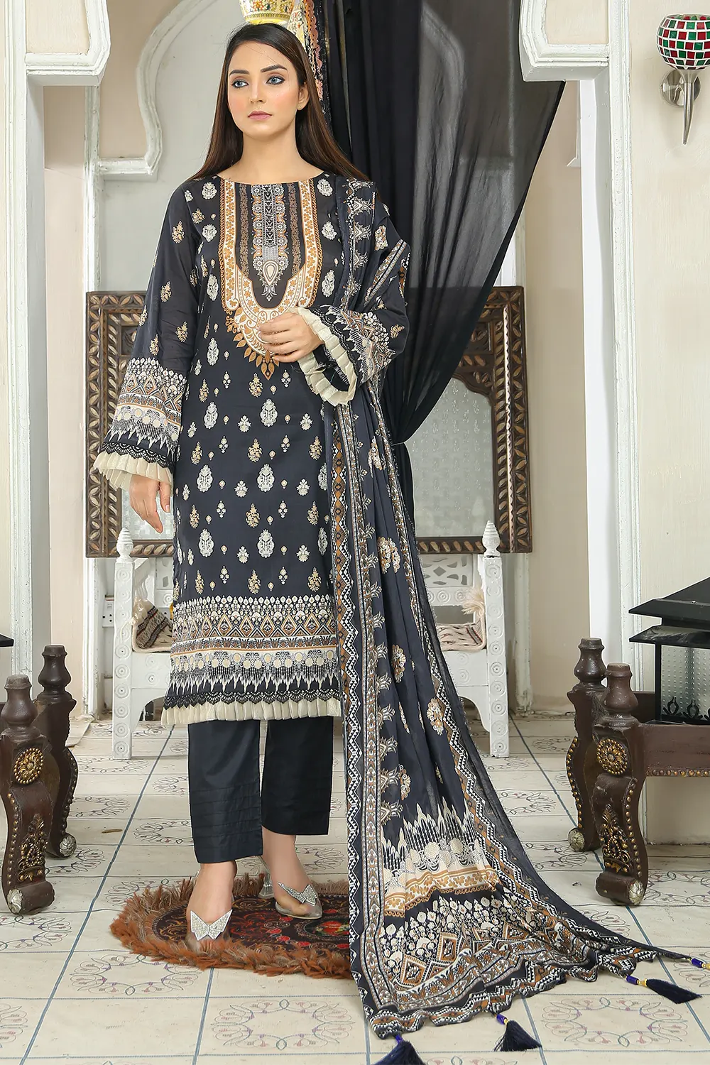 NOIR Unstitched Digital Printed Lawn PR-2633