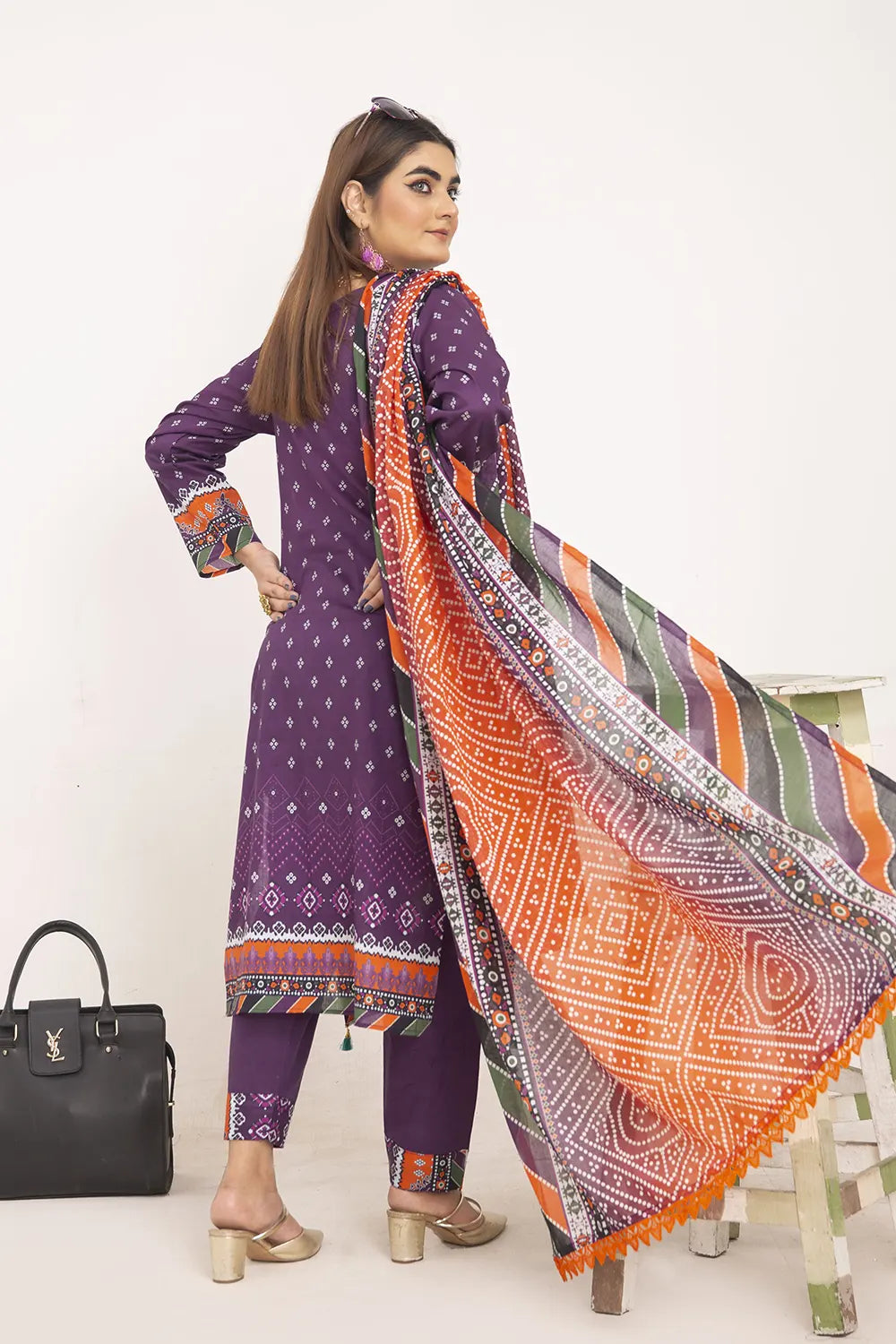 Chunri Digital Printed Slub Lawn PR-2695