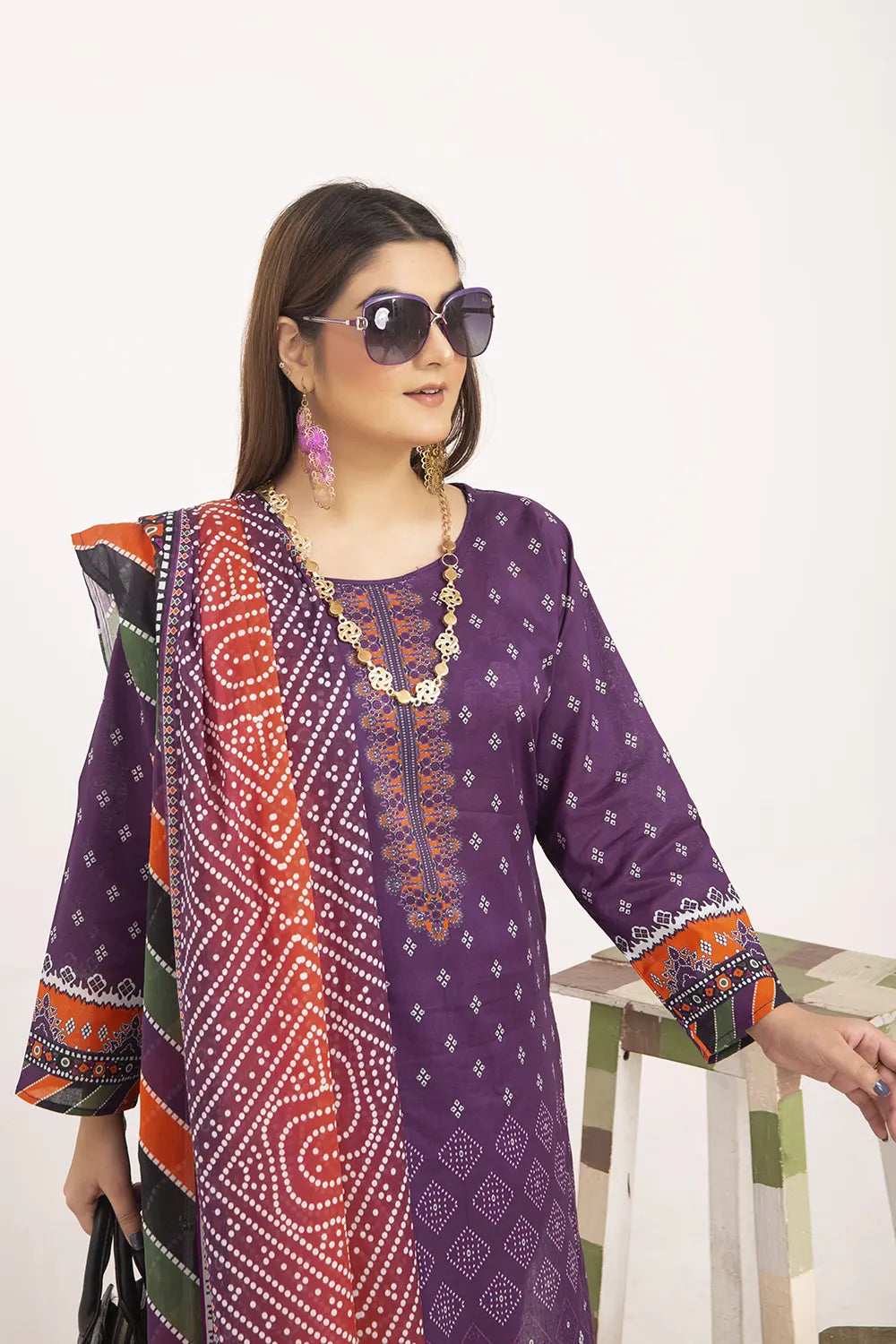 Chunri Digital Printed Slub Lawn PR-2695
