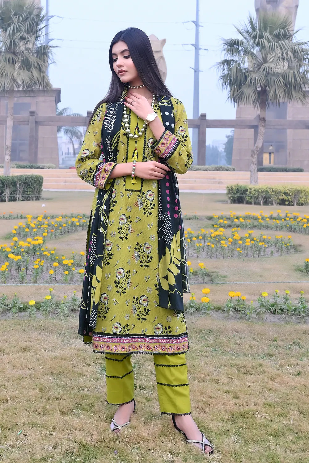 Floral Unstitched Lawn PR-2738